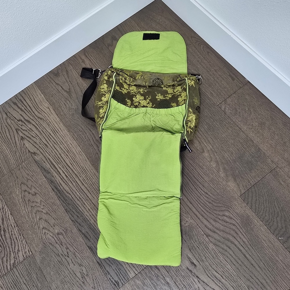 Petunia Pickle Bottom Messenger Diaper Bag in Olive Oriental - Picture 4 of 11